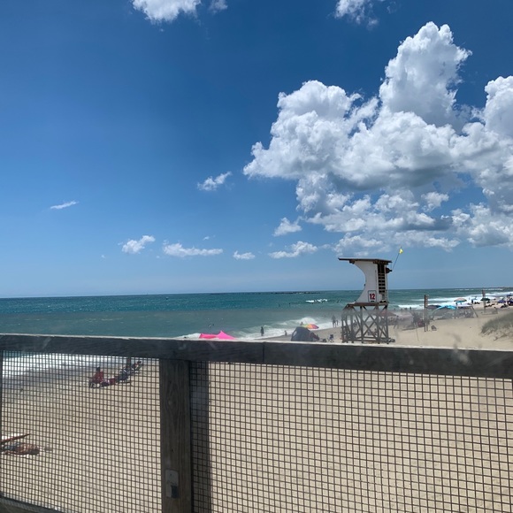 Meet your Posher, Ava - Picture 1 of 1